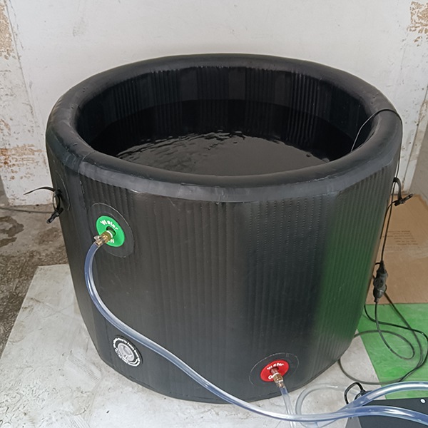 Black Circular Cold Water Recovery Pod